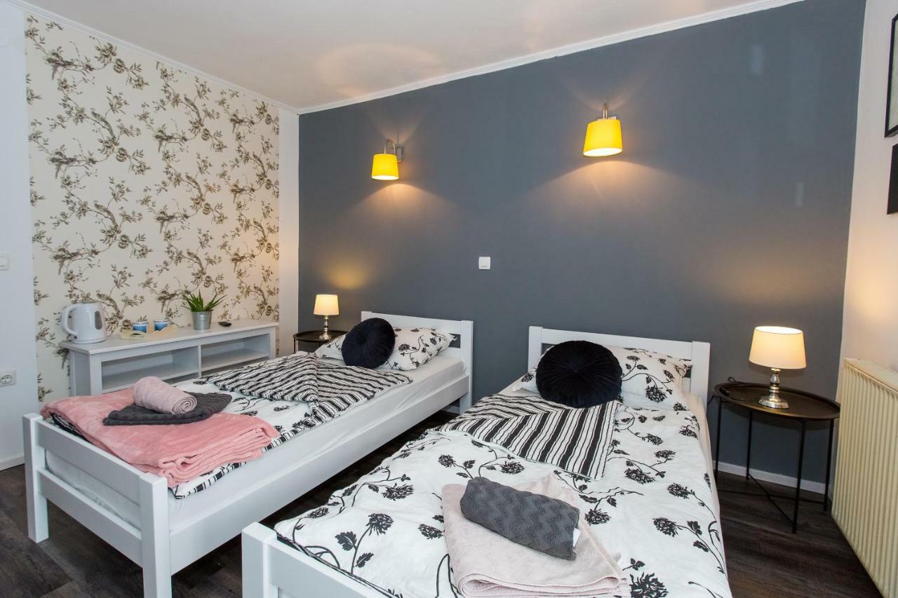Rooms Malina Blejska Dobrava Extérieur photo